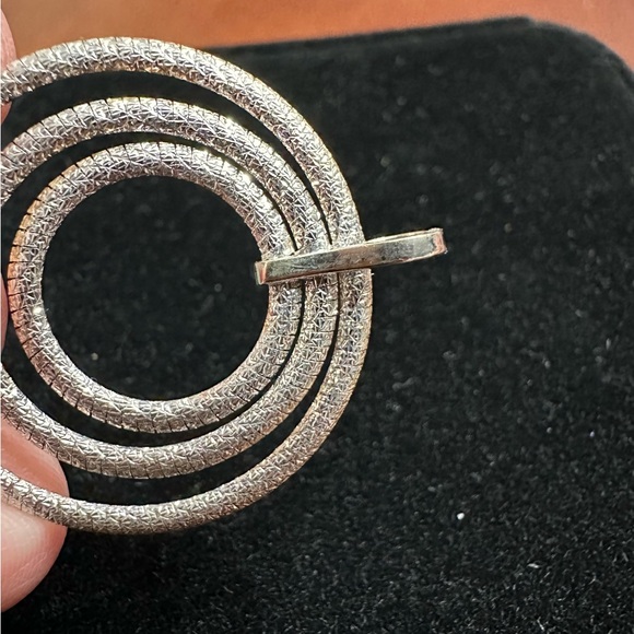 10K Yellow/White Gold Necklace Charm - Picture 8 of 10